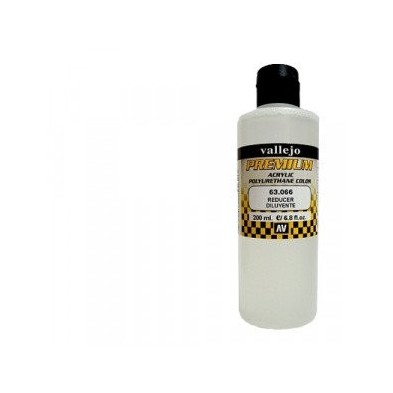  Fine art shop - Premium Acrylic Vallejo White Primer  200 ml. | totenart.com